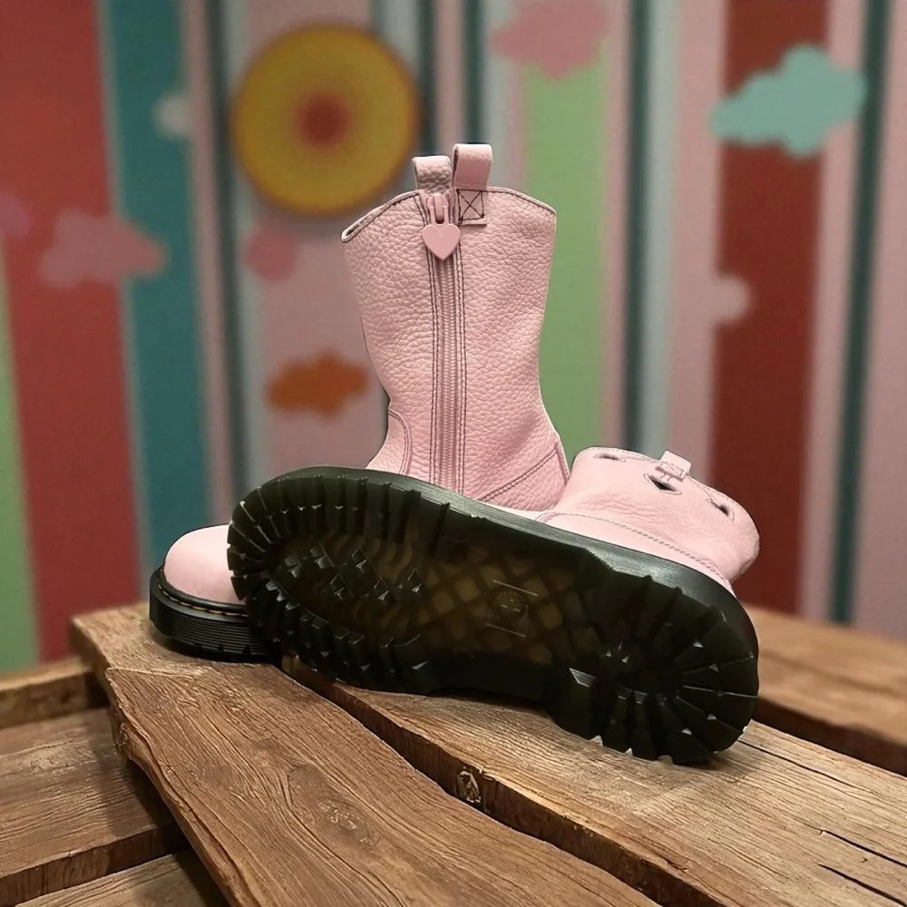 Dr. Martens Pink Leather Blex Heart Boot. Leather Boots with Heart Accents NWOB